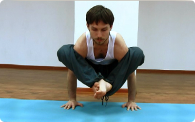 упражнения йоги для кистей